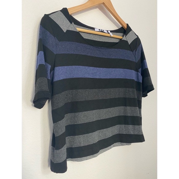 Three Dots • Professional Multi Colored Striped Quarter Sleeve Black Top - Picture 2 of 12